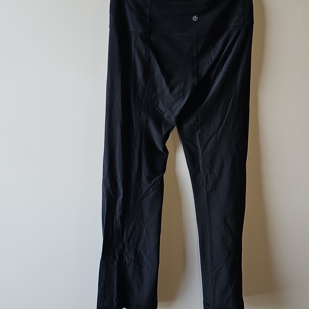 lululemon athletica 29x30 Black Flare Yoga Pants - Picture 4 of 5